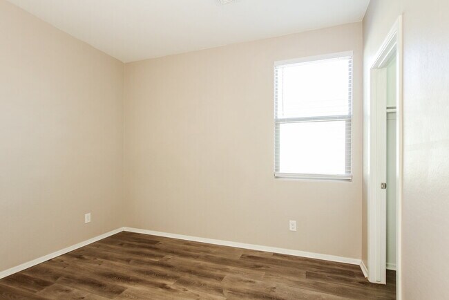 Building Photo - 2218 S 118th Ave