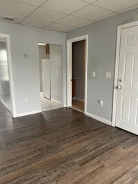 Building Photo - 1899 N Main St