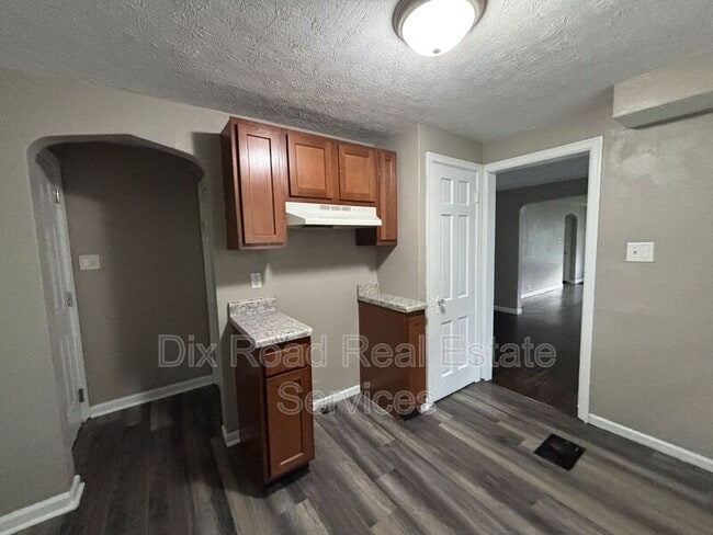 Building Photo - 144 Niagara Ave