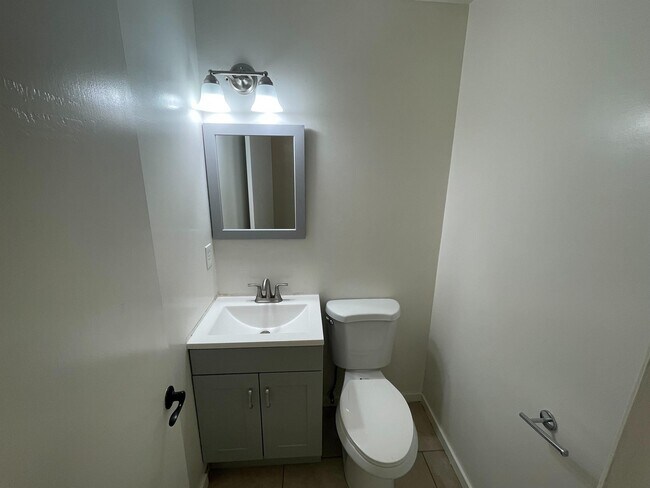 Building Photo - 1901 Railroad Ave