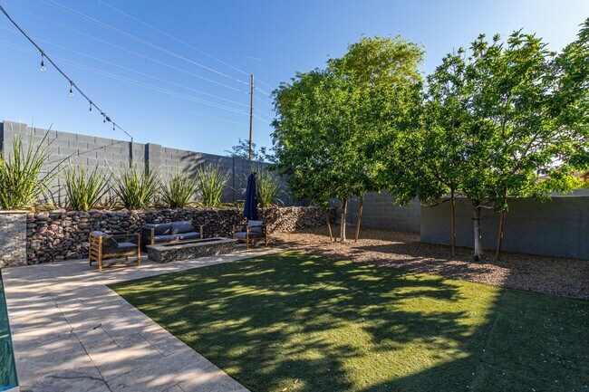 Building Photo - INCREDIBLE Executive Style homes in the po...