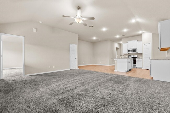 Building Photo - 2039 Rowan Wy