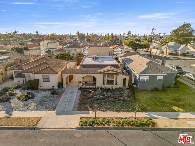 Building Photo - 8905 S Wilton Pl