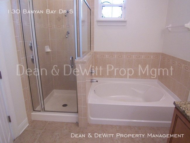 Building Photo - 130 Banyan Bay Dr S