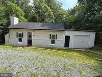 Building Photo - 6809 Ruth Rd