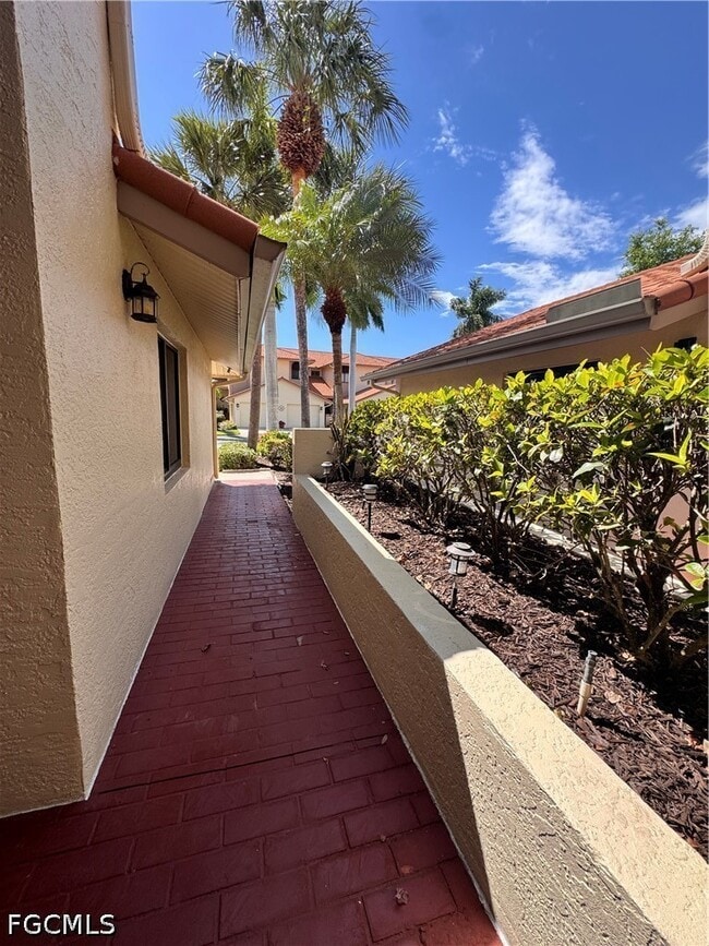 Building Photo - 16551 Heron Coach Way