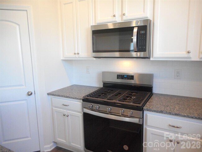 Building Photo - 5022 Markfield Ln