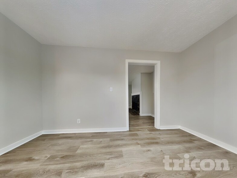 Building Photo - 285 Fireside Way