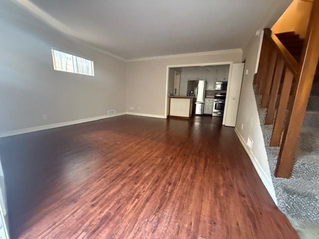 Building Photo - 706 E Avenue, Middle Unit