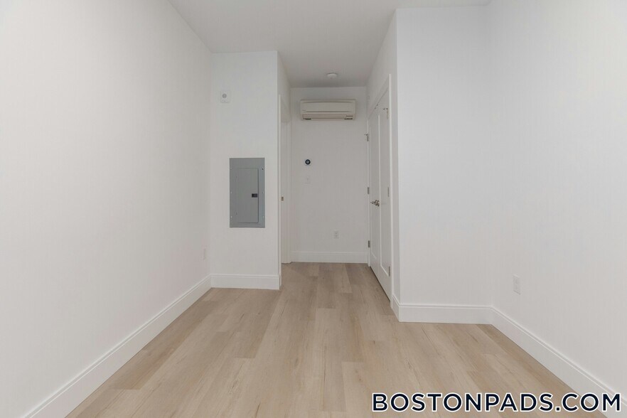 Building Photo - 1 Newcomb St