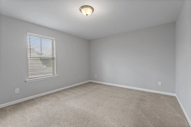 Building Photo - Beautiful 3BR in Smyrna