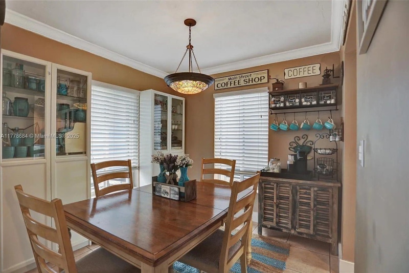 Building Photo - 848 Brickell Key Dr