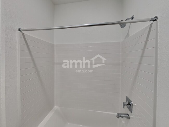 Building Photo - 145 Nico Azalea Ln