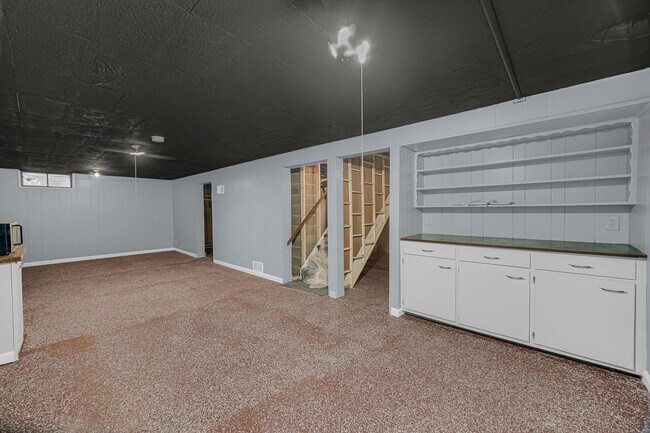 Building Photo - 2611 Ellen Ave