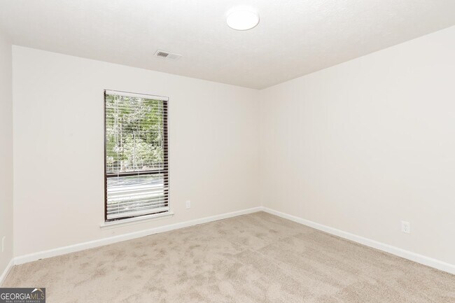 Building Photo - 115 Poplar Wy