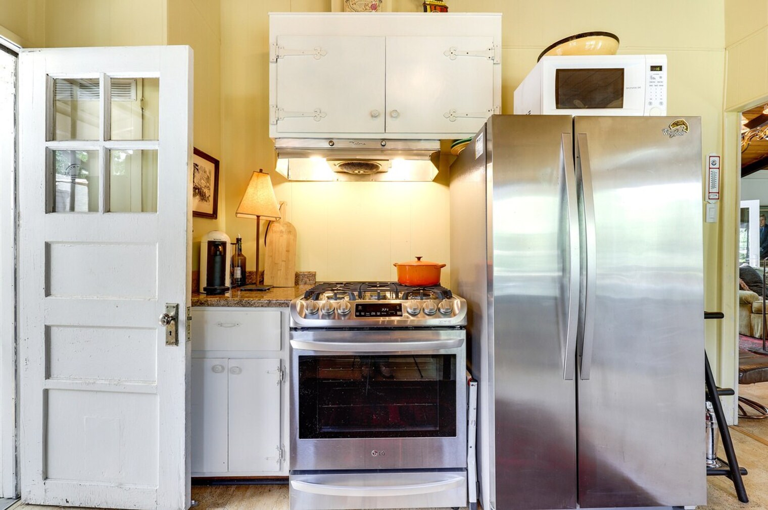 Building Photo - 4460 Lakeside Rd