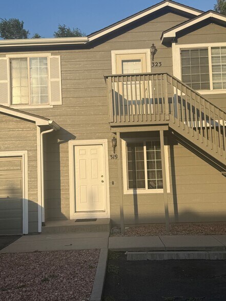 Building Photo - 323 Ellers Grove