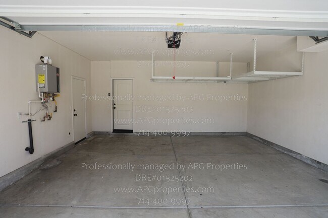 Building Photo - 509 S Trident St