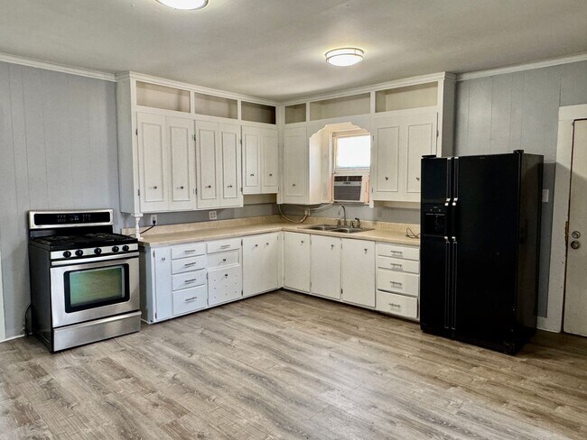 Building Photo - Charming 3 Bedroom Home For Rent in Slaton!