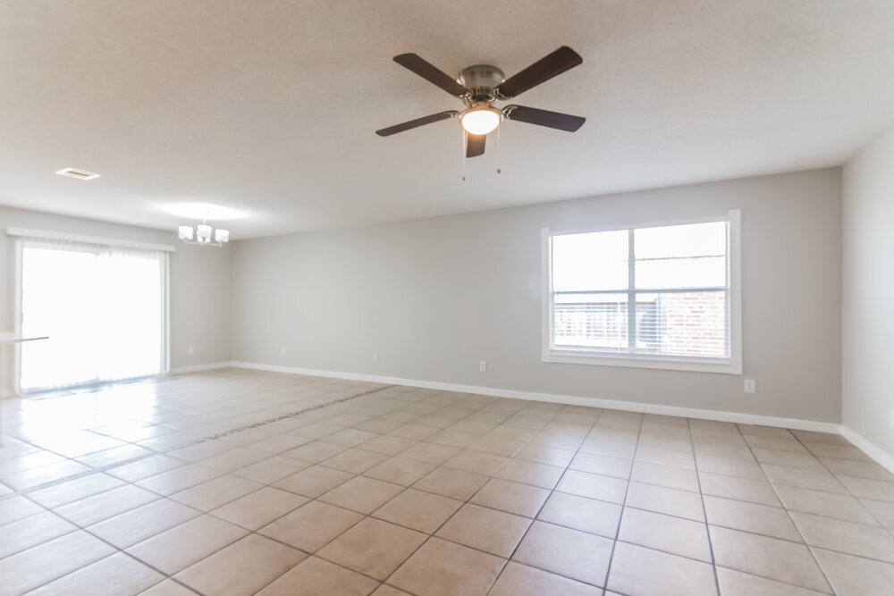 Building Photo - 10769 Braemoor Dr