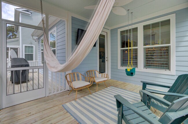 Building Photo - Impressive 4 bedroom home + office with el...