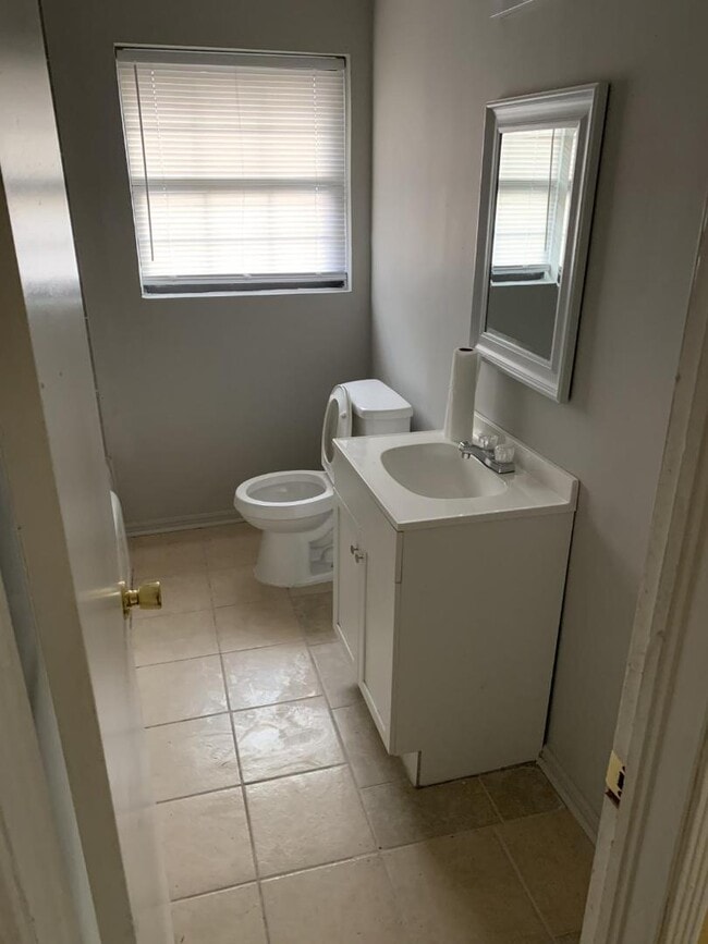 Building Photo - 1509 Meyers Pl