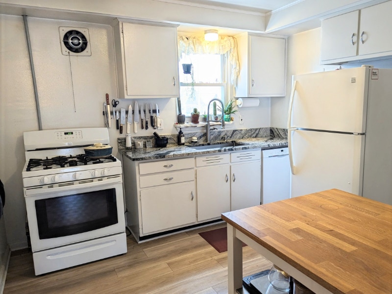 Building Photo - 1409 Catalpa Dr