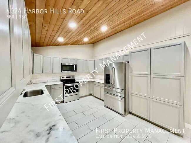 Building Photo - 4024 Harbor Hills Rd