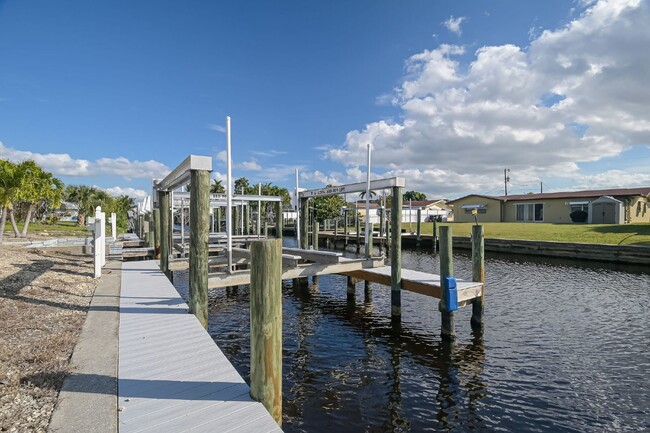 Building Photo - Boat Lift**Beautiful Gulf-Access Waterfron...