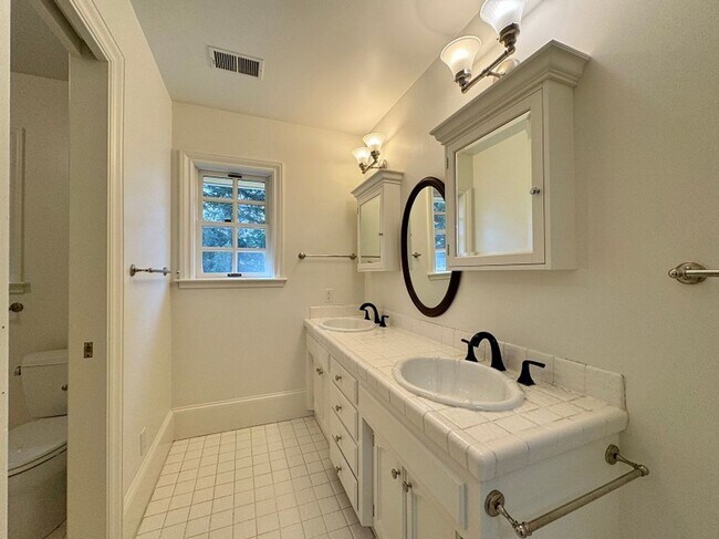 Building Photo - Stunning St. Helena Victorian Farmhouse on...