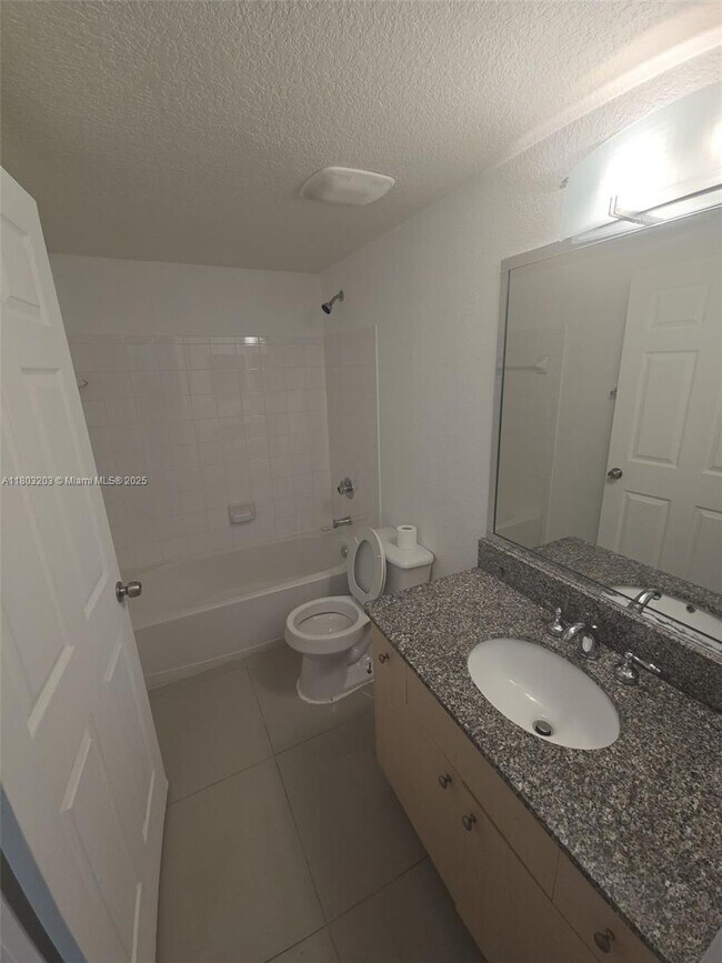 Building Photo - 2501 Centergate Dr