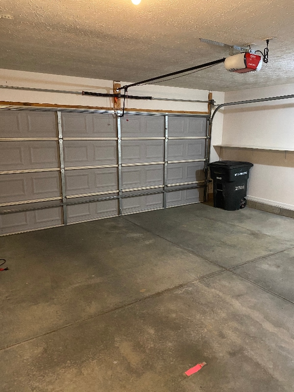 Building Photo - 2709 Crownpoint Dr