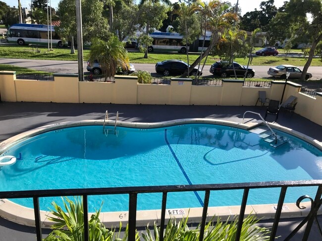 Building Photo - 2285 NE 172nd St