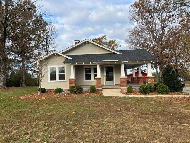 Primary Photo - Acreage and Privacy! Available March!