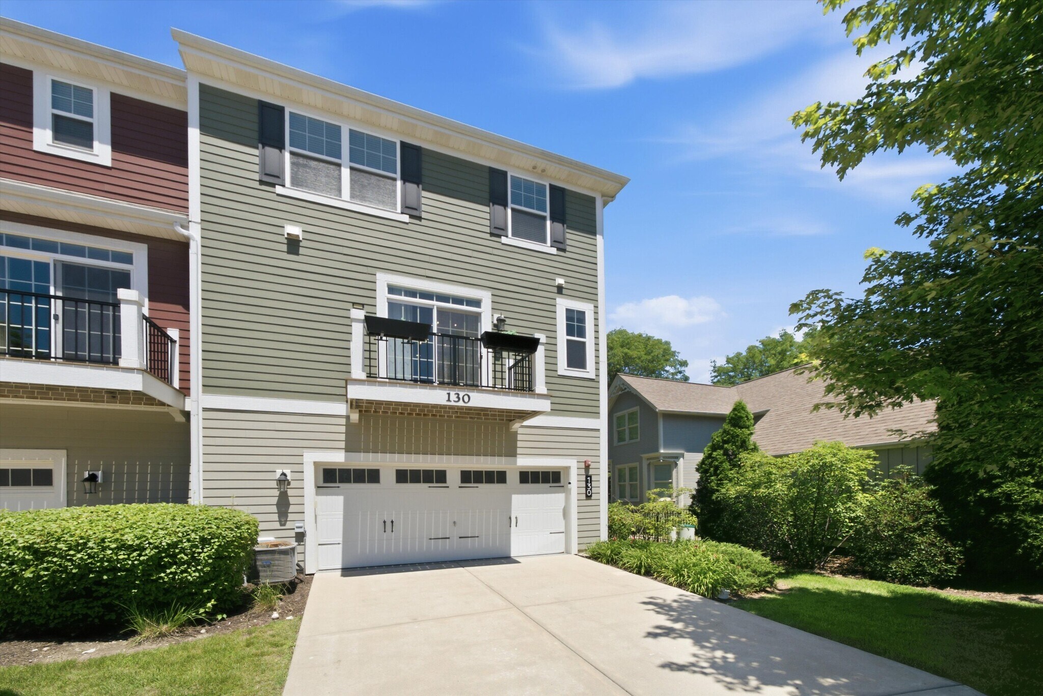 Building Photo - 130 Waterbury Cir