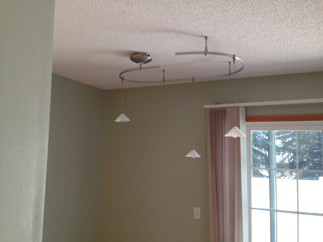 Building Photo - 1239 Elmwood Ave