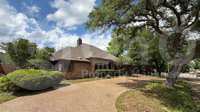 Building Photo - 3513 Diamondhead Dr