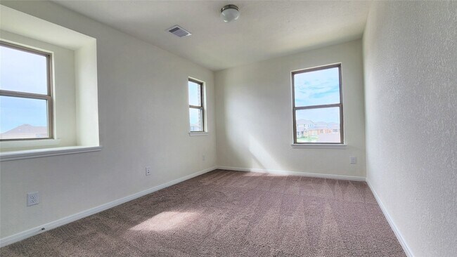Building Photo - 1235 Bryman Dr