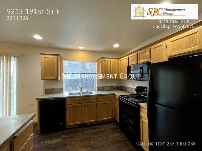 Building Photo - 9213 191st St E