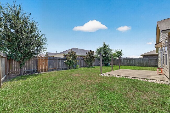 Building Photo - 23718 Water Hickory Dr