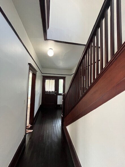 Hallway - 1440 21st Ave