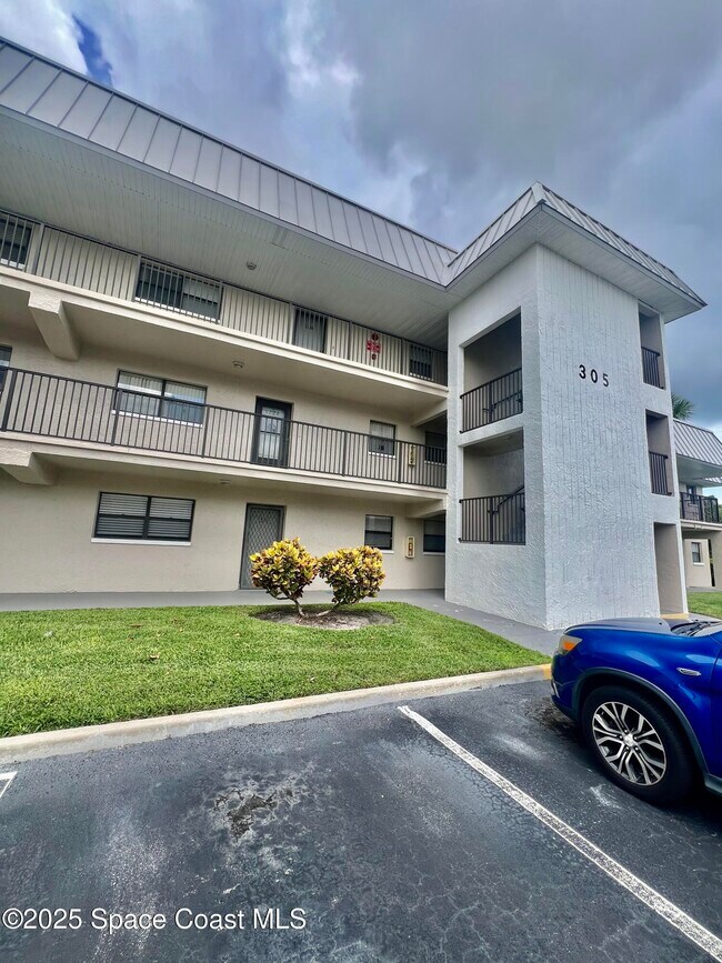Building Photo - 305 Tangle Run Blvd