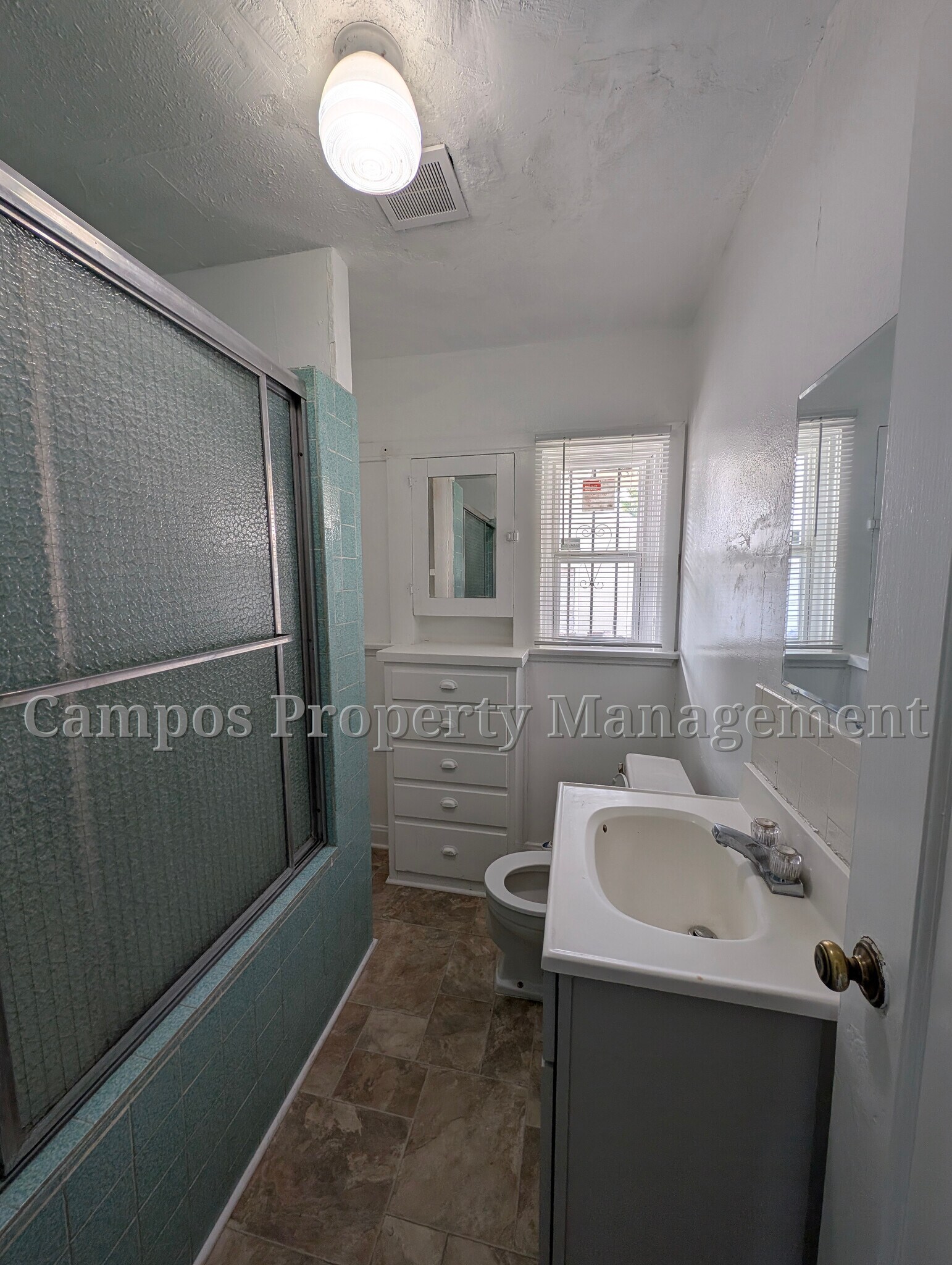 Building Photo - 2607 California Ave