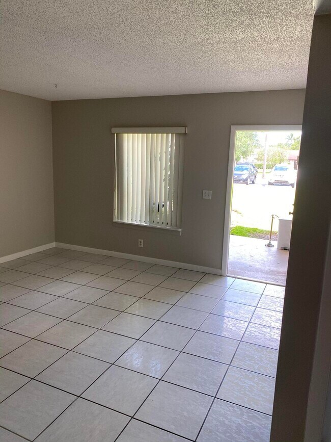 6380 Chasewood Drive A Jupiter Fl 33458 6380 Chasewood Dr Jupiter FL