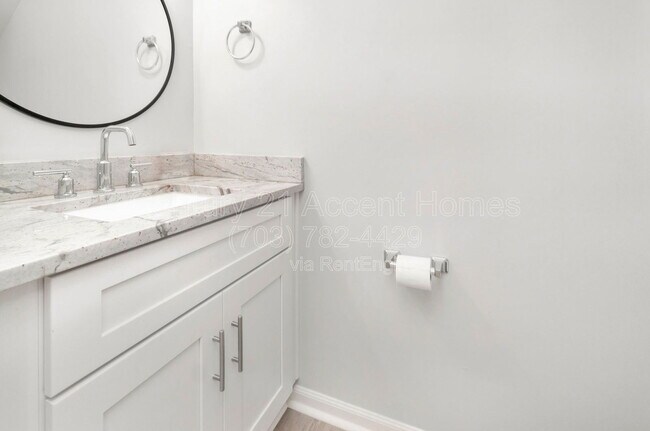 Building Photo - 2881 Burgundy Pl