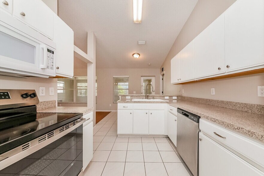 Building Photo - 11804 Dunster Ln