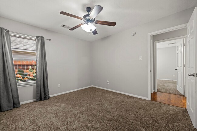 Building Photo - 6907 Birnam Garden Lane