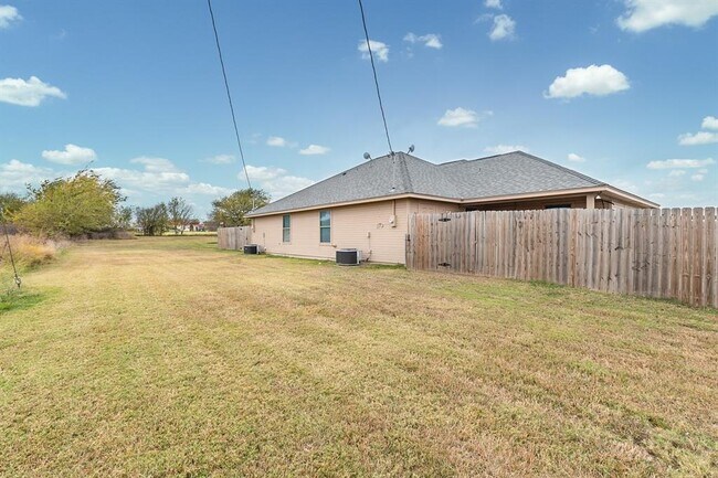 Building Photo - 102 Jolin Ln