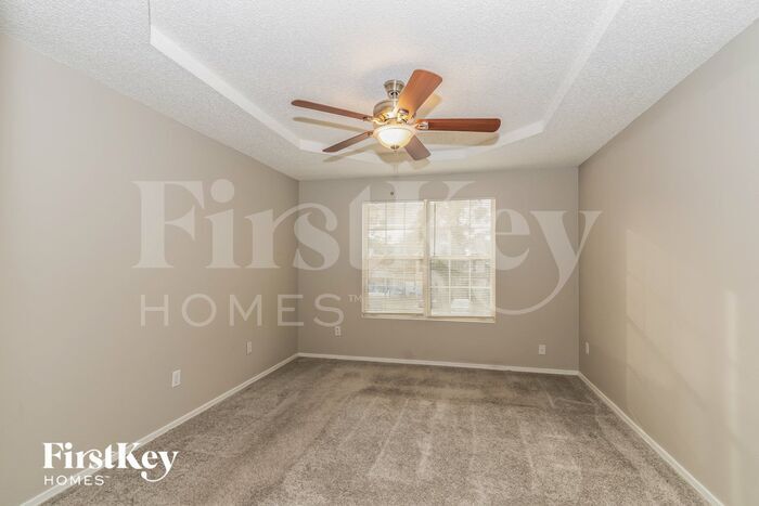Building Photo - 11047 Traci Lynn Dr