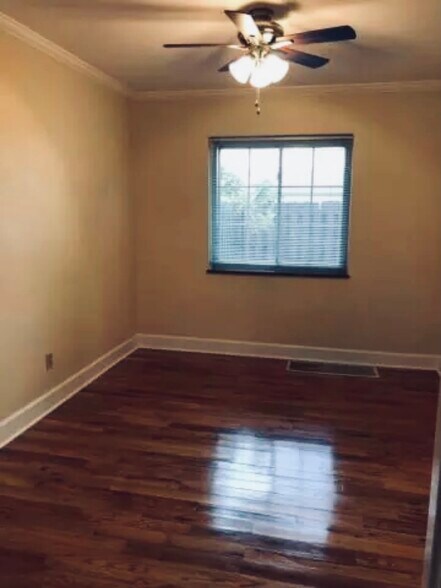Spacious dining room - 1149 Cooper Dr